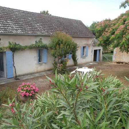 Holiday home La Grange De Tombeloly Clermont-de-Beauregard